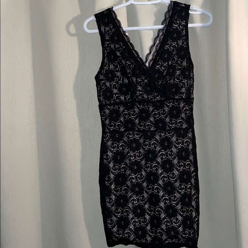 Black and cream v neck mini dress